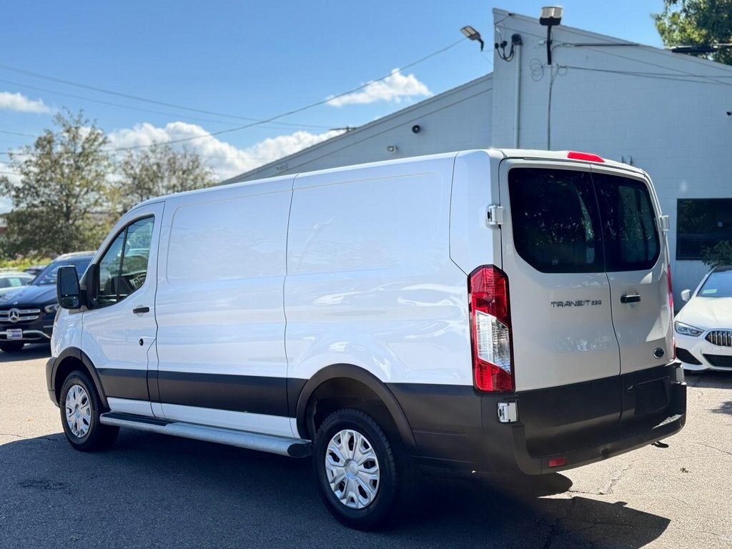 2024 Ford Transit photo 4