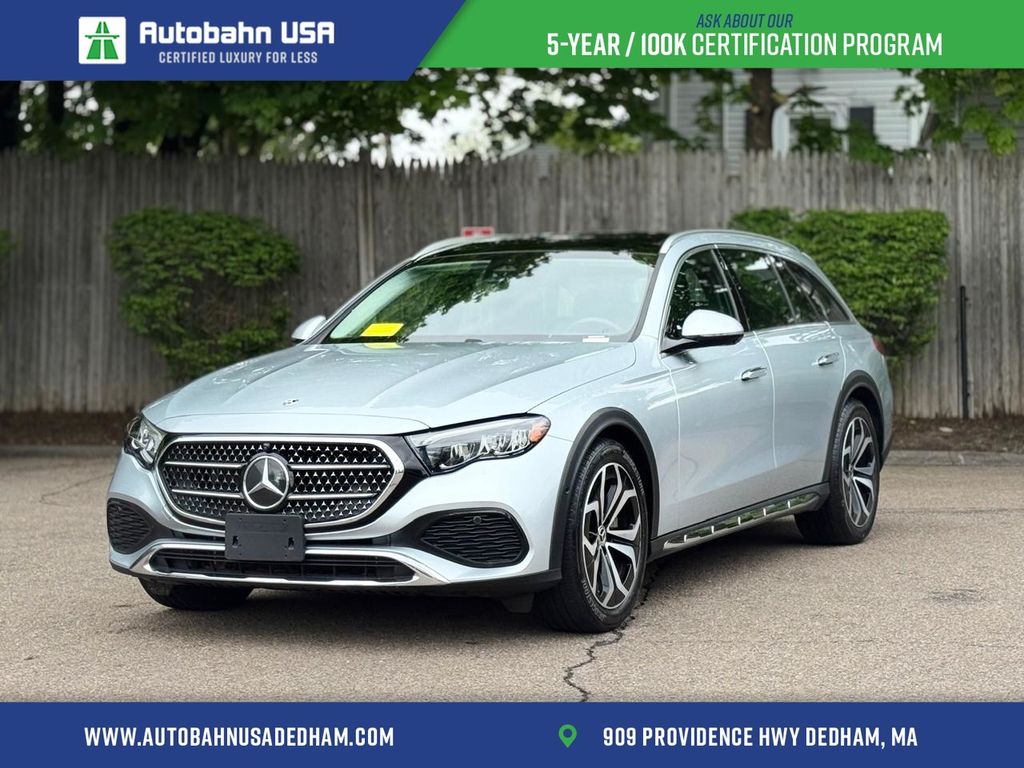 2025 Mercedes-Benz E-Class E450 4MATIC All-Terrain's photo