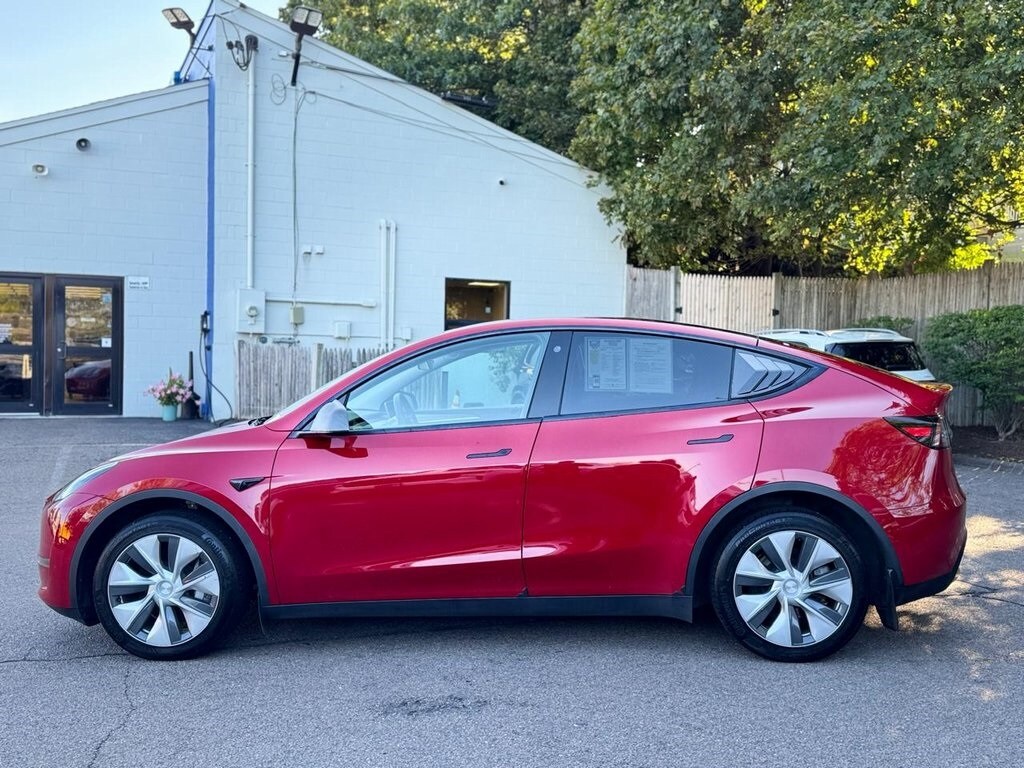 2023 Tesla Model Y Long Range photo 2