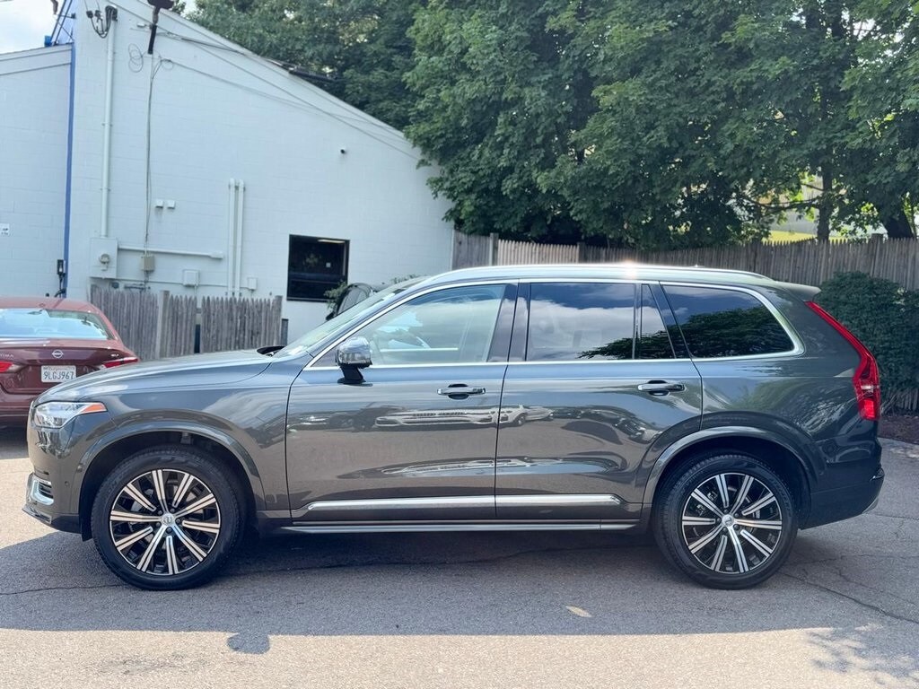 2022 Volvo XC90 T6 Inscription photo 2