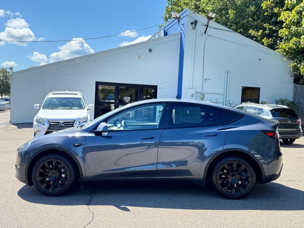 2023 Tesla Model Y Long Range photo 3