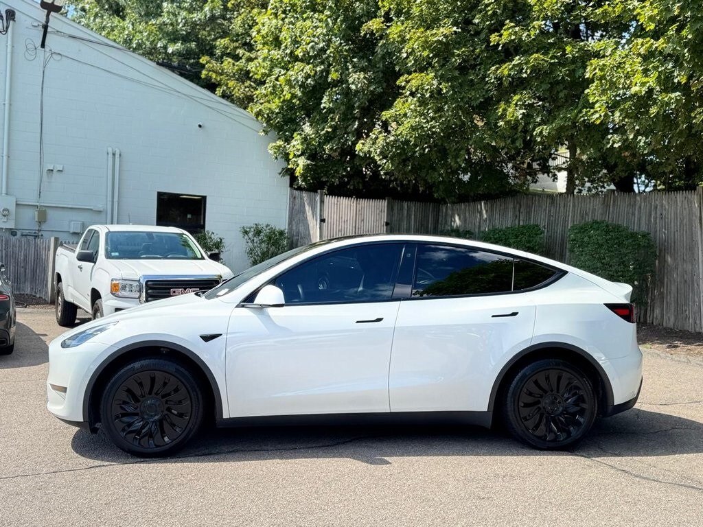 2021 Tesla Model Y Long Range photo 3