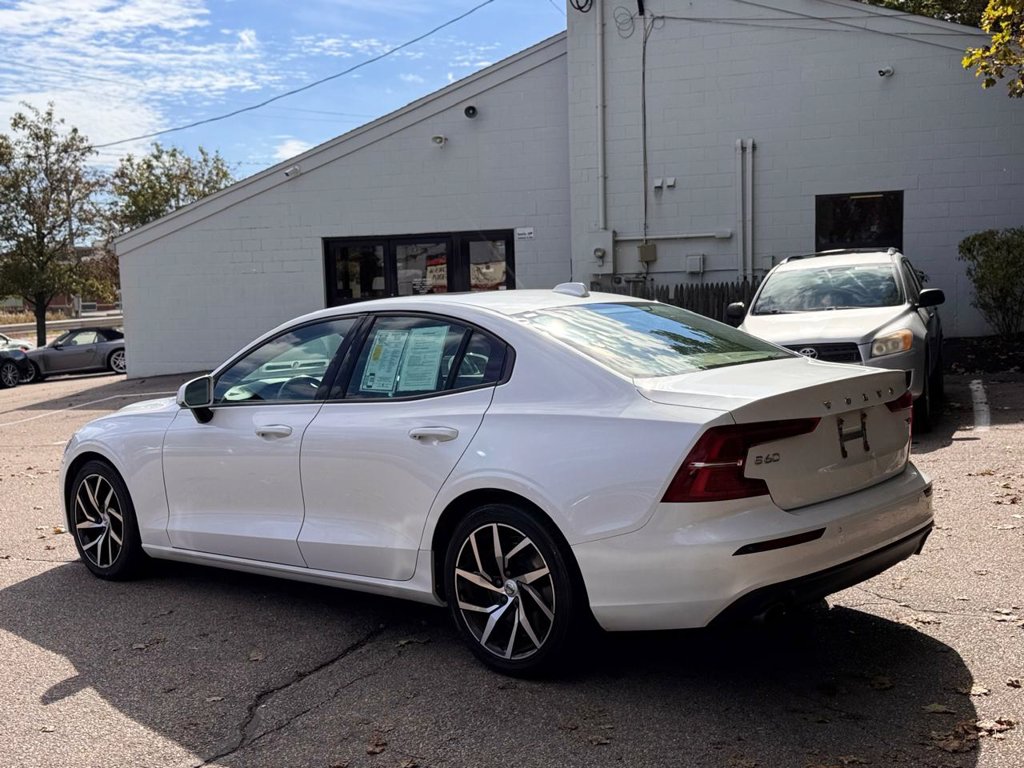 Used 2019 Volvo S60 T6 Momentum Sedan