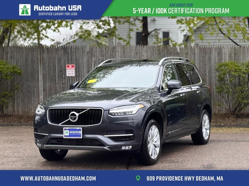 2017 Volvo XC90 Momentum