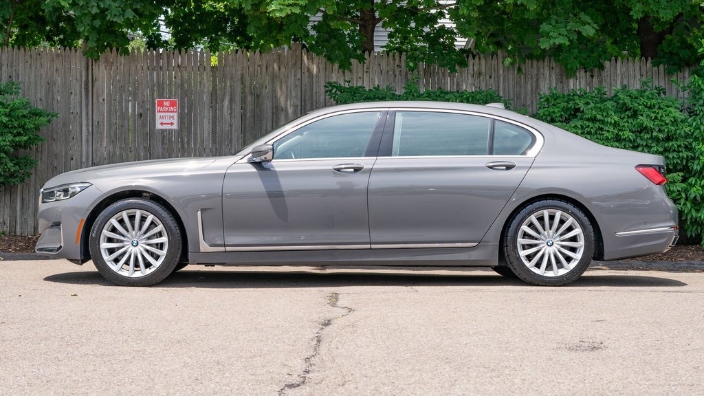 Used 2022 BMW 7 Series 740i with VIN WBA7T4C0XNCH62718 for sale in Newton, MA