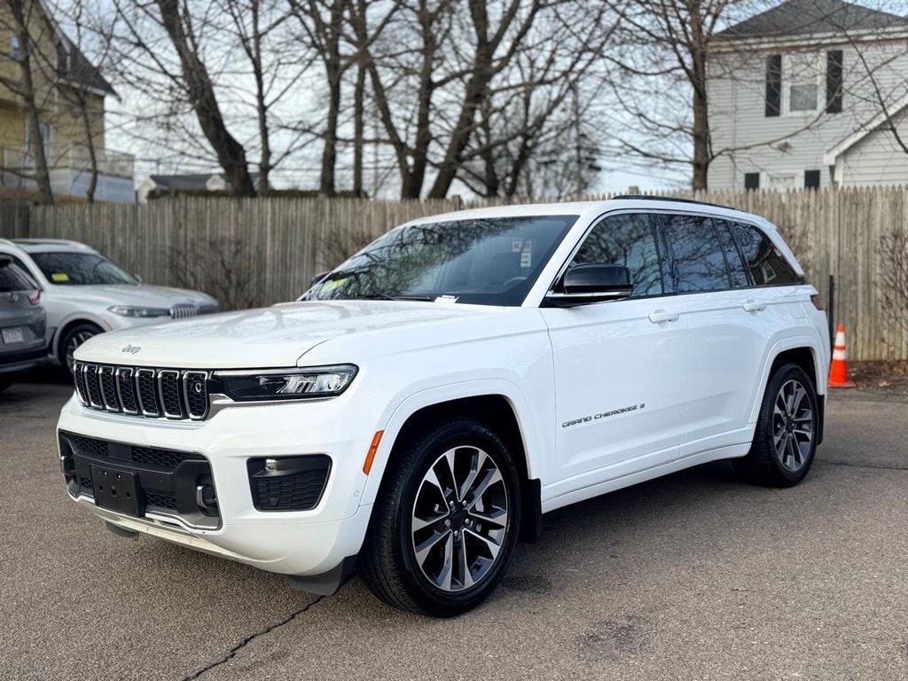 Used 2024 Jeep Grand Cherokee Overland SUV
