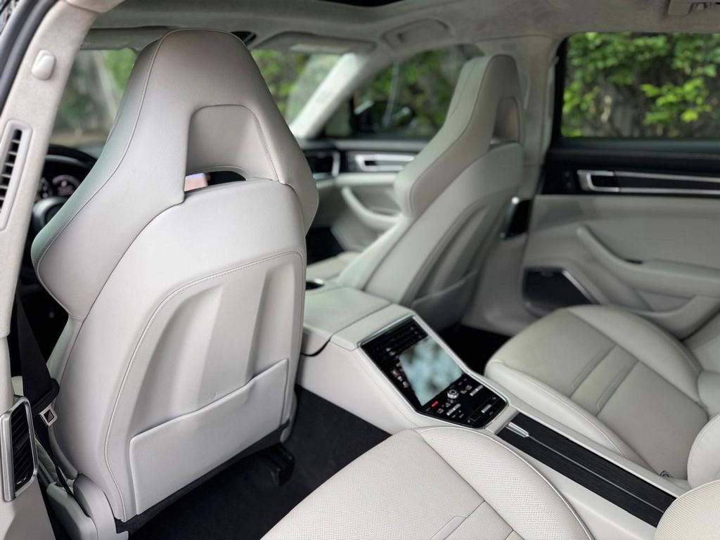 2023 Porsche Panamera GTS - Photo 22