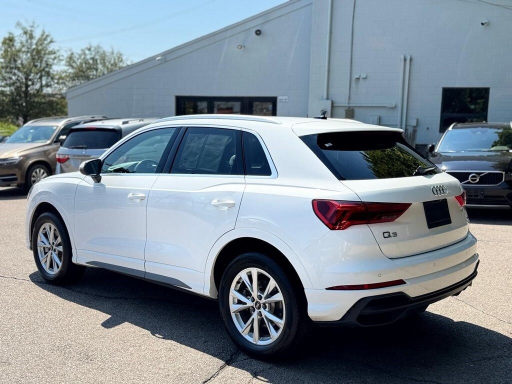 2023 Audi Q3 S line Premium photo 4