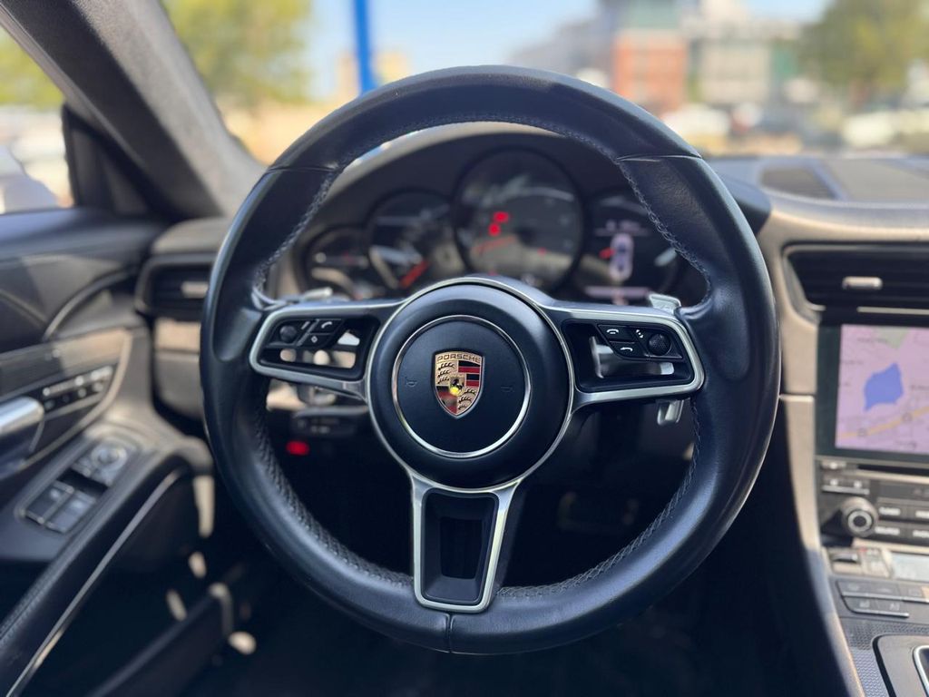 2019 Porsche 911 GTS - Photo 24