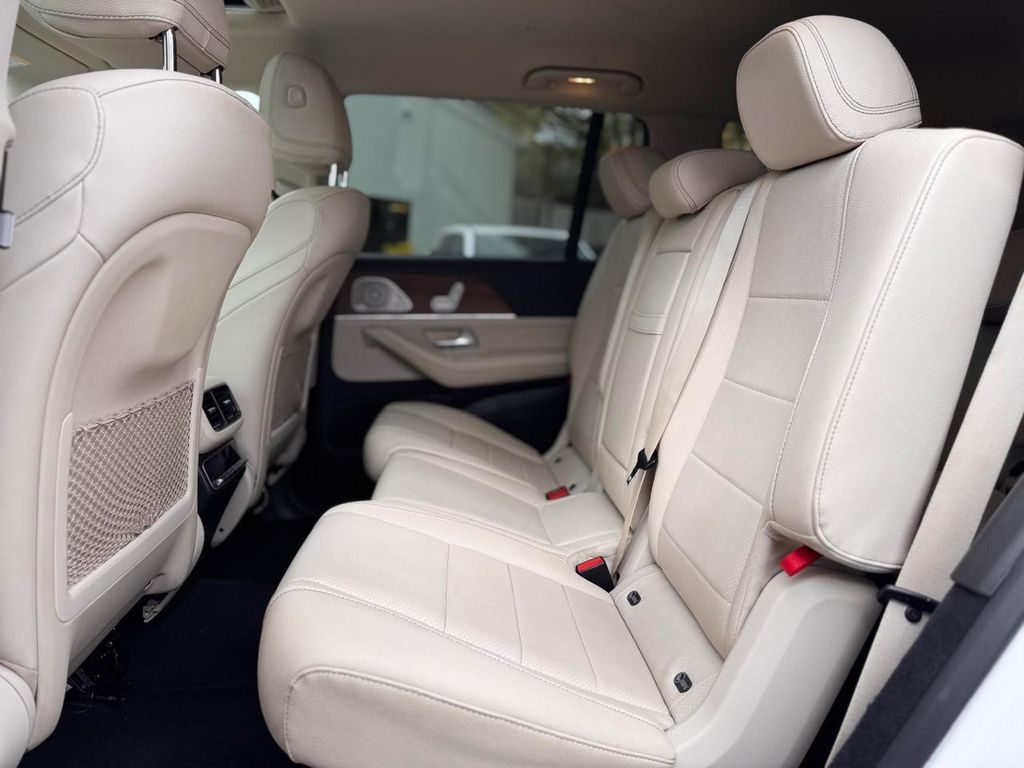 2022 Mercedes-Benz GLS GLS450 - Photo 23