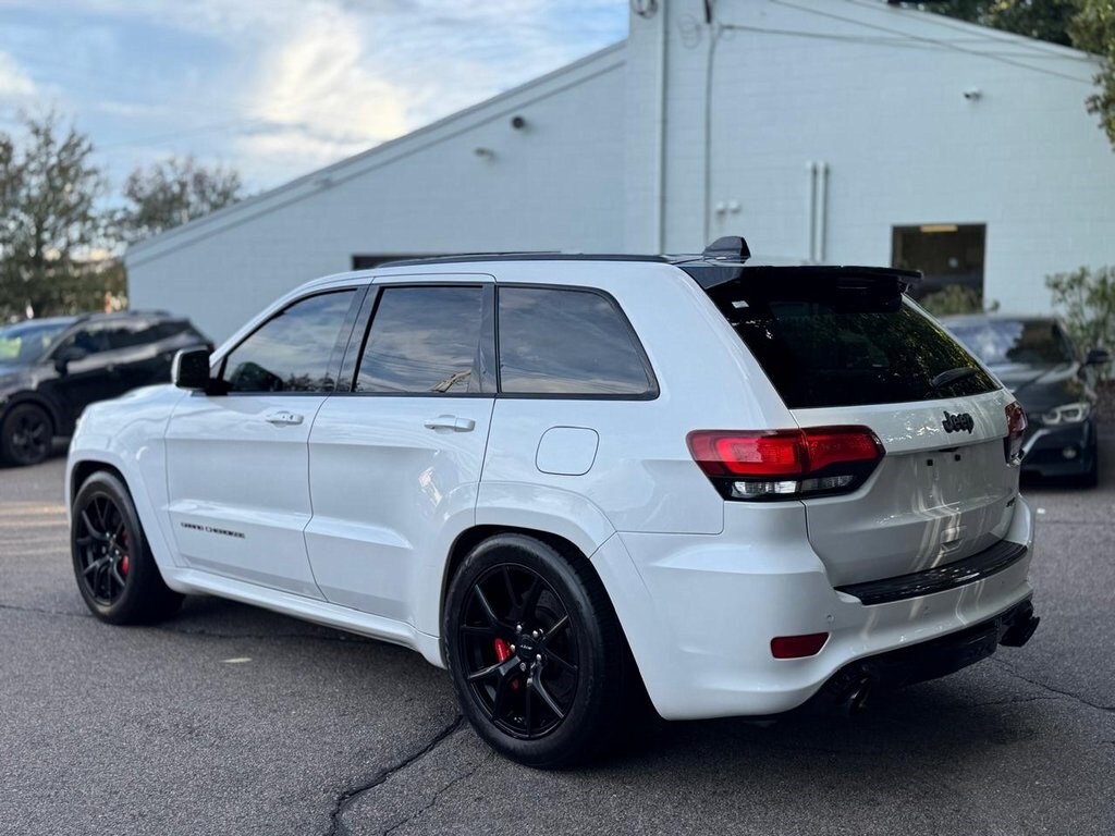 2016 Jeep Grand Cherokee SRT8 photo 3