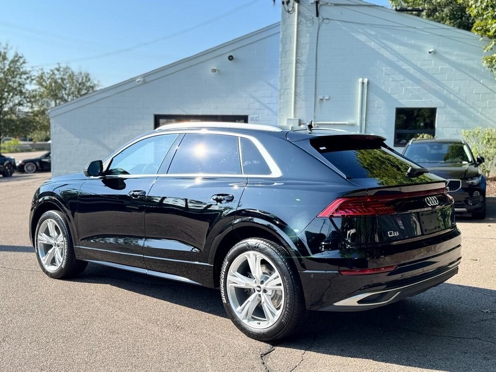 2021 Audi Q8 55 Premium Plus photo 2