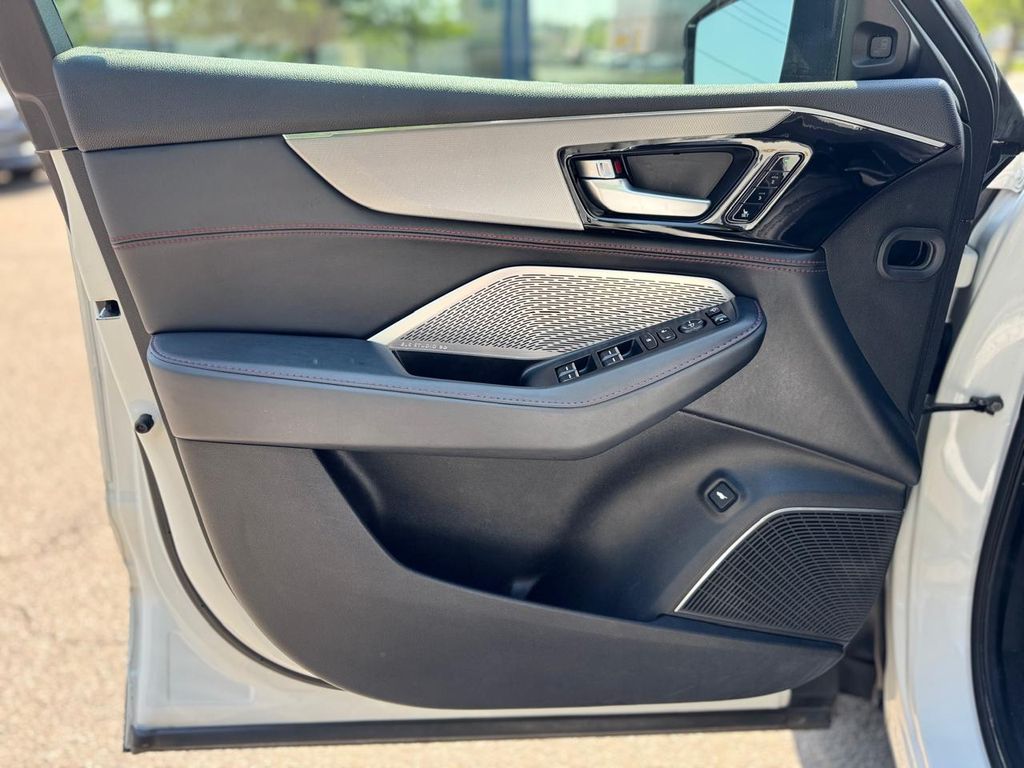 2022 Acura MDX A-Spec Package - Photo 13