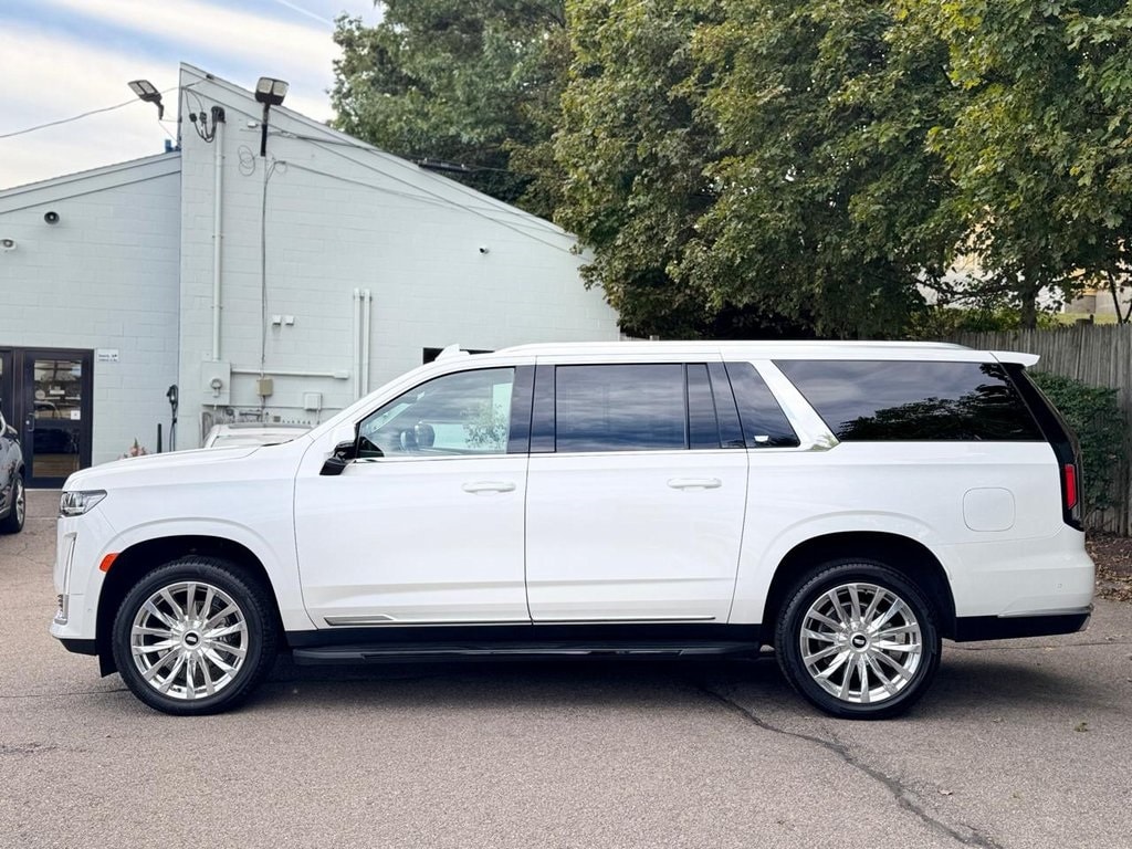 Used 2022 Cadillac Escalade ESV Premium SUV
