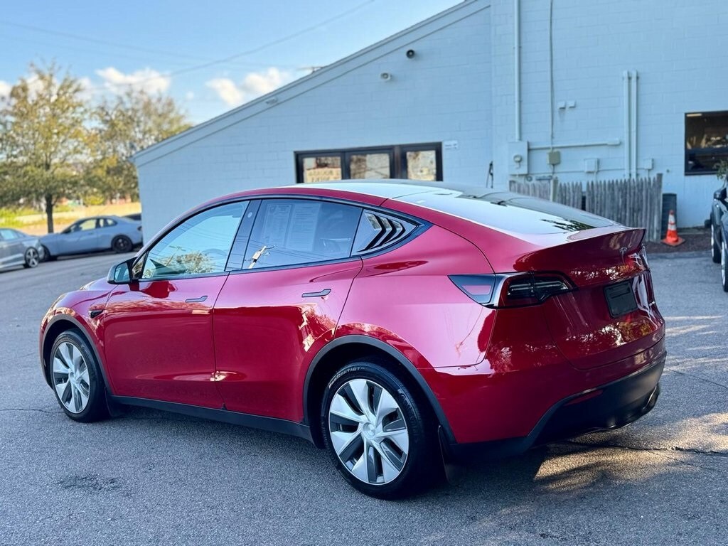 2023 Tesla Model Y Long Range photo 3