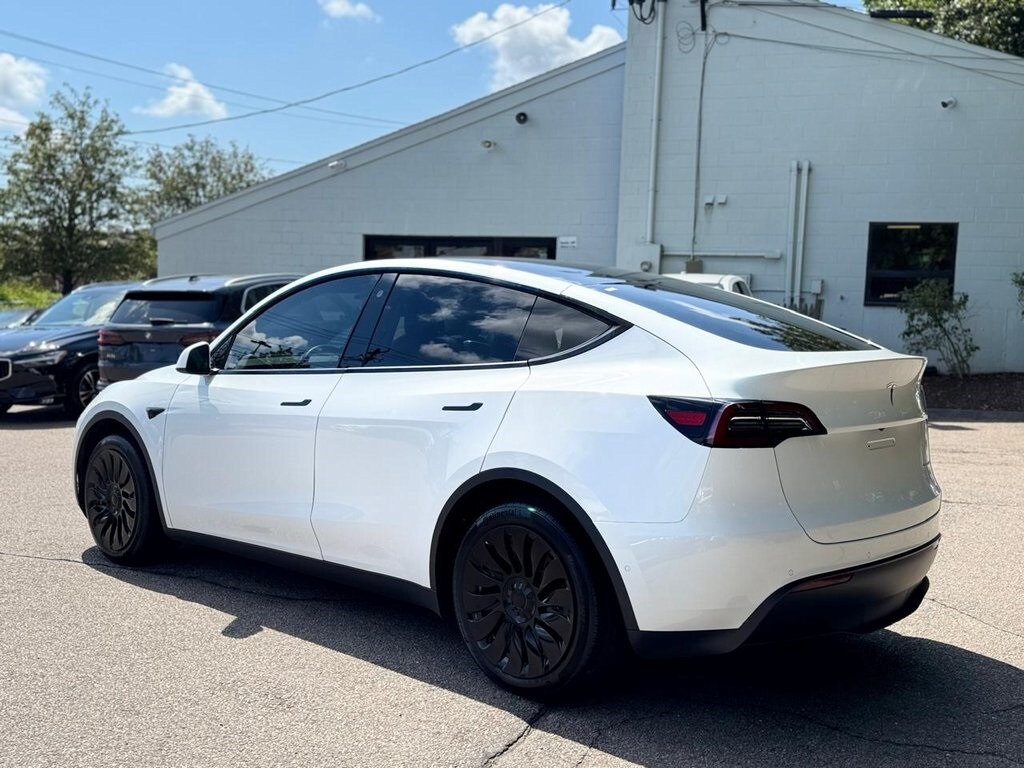 2021 Tesla Model Y Long Range photo 4