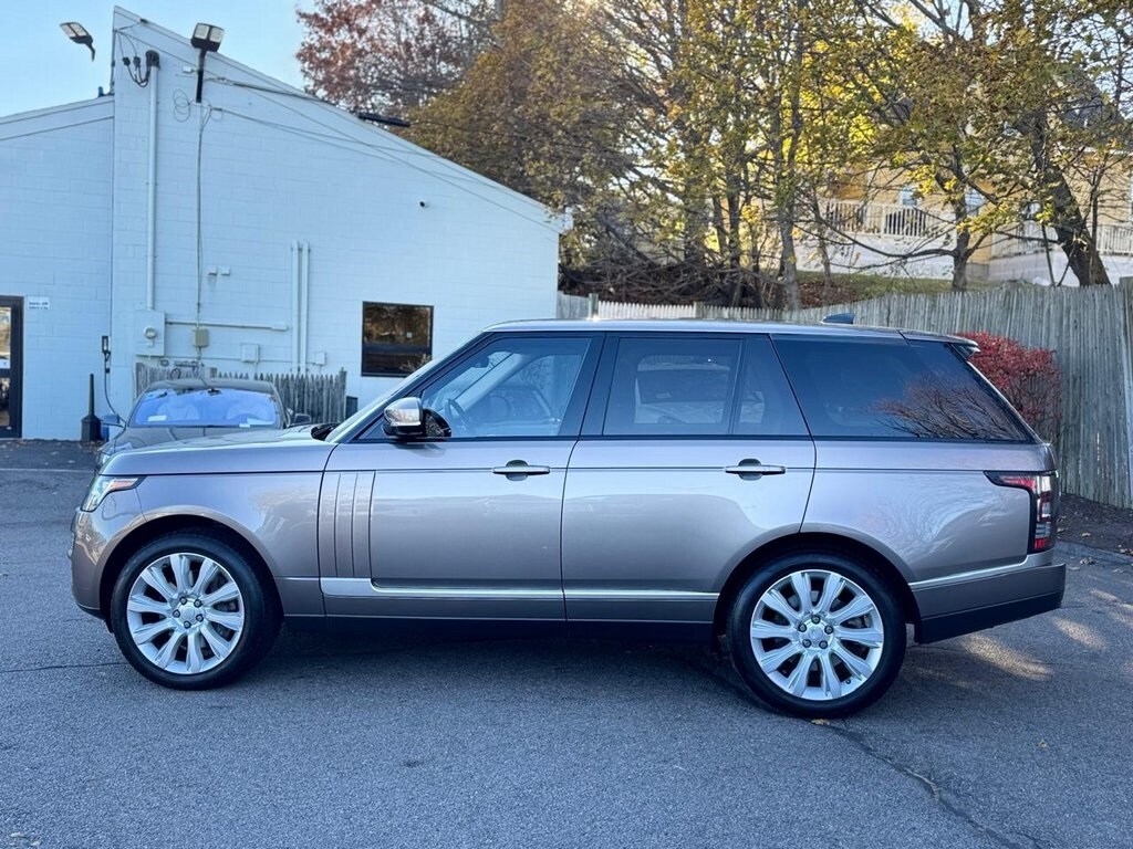 2017 Land Rover Range Rover SuperCharged HSE photo 2