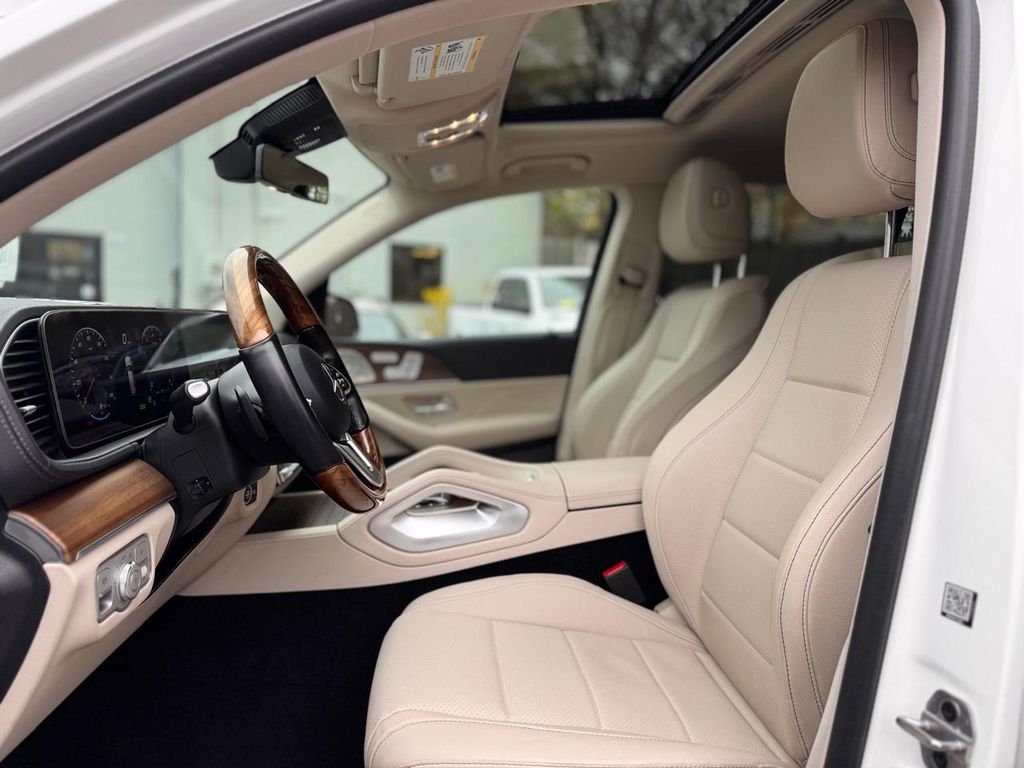 2022 Mercedes-Benz GLS GLS450 - Photo 19