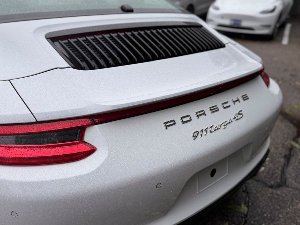 2018 Porsche 911 GTS - Photo 13