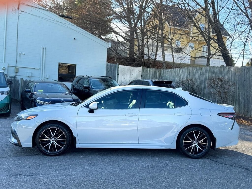 Used 2023 Toyota Camry SE Sedan