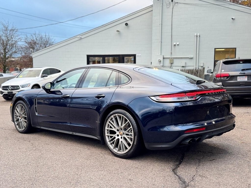 2022 Porsche Panamera 4 Platinum photo 4
