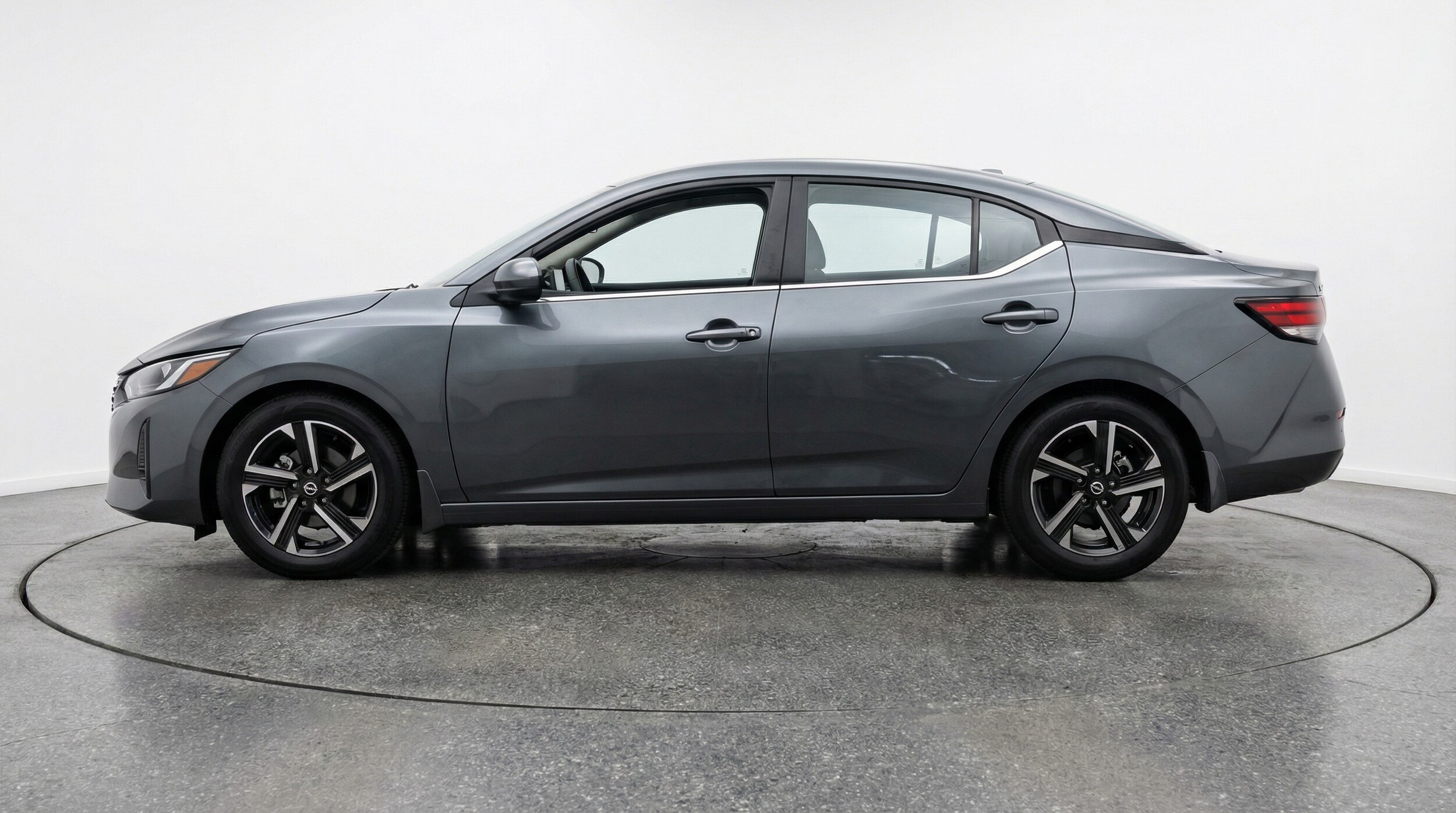 Thumbnail: 2025 Nissan Sentra - 4