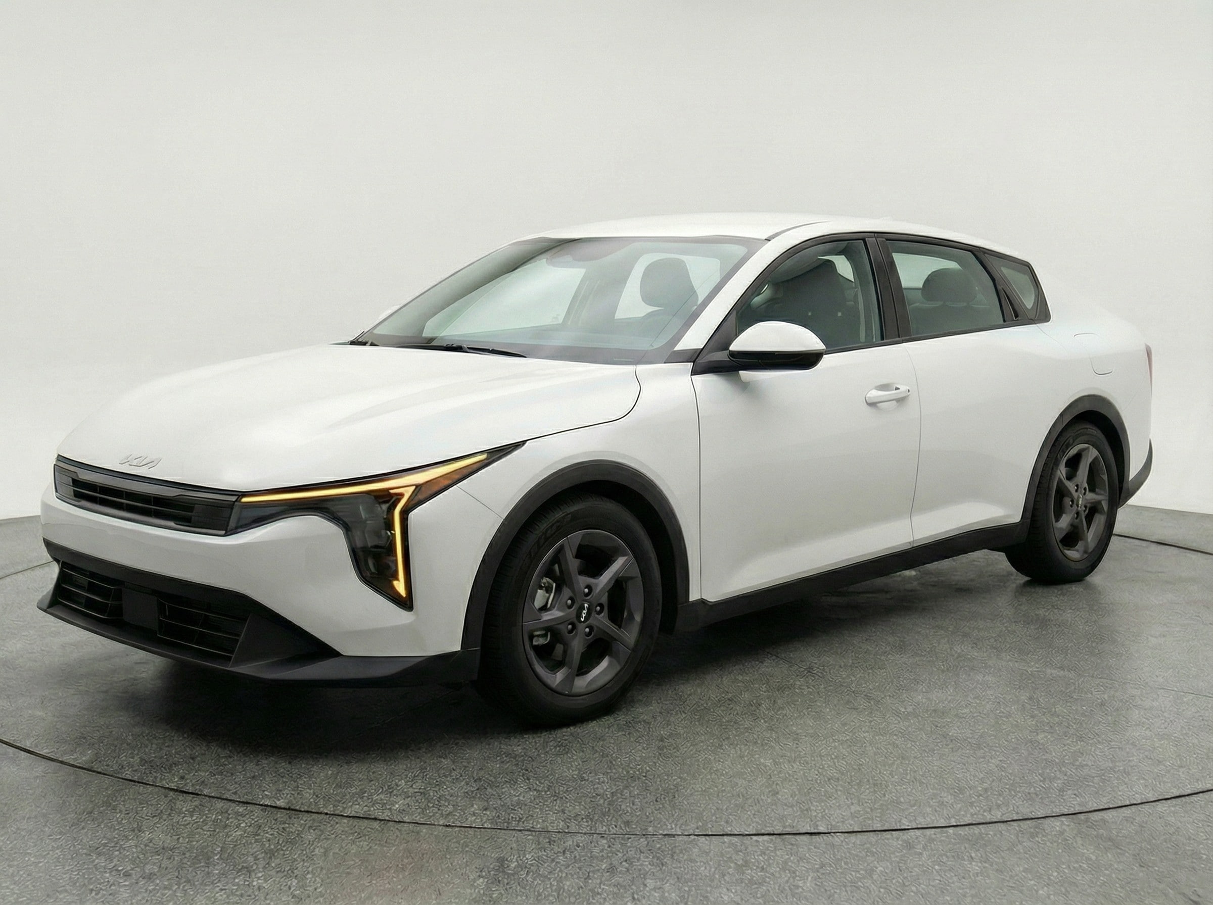 Thumbnail: 2025 Kia K4 - 3