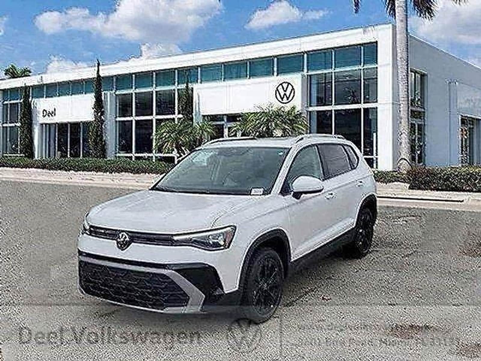 2026 Volkswagen Taos SE's photo