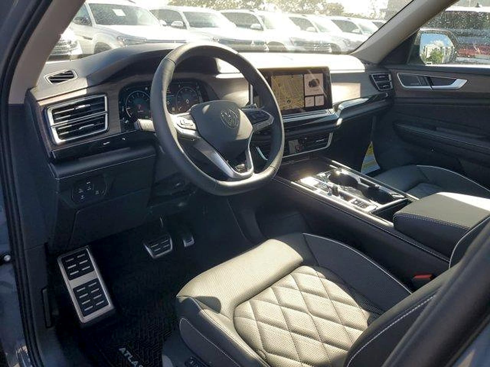 2026 Volkswagen Atlas SEL Premium R-Line - Photo 8