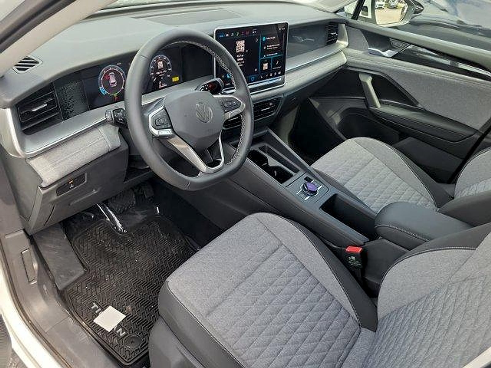2026 Volkswagen Tiguan S - Photo 9