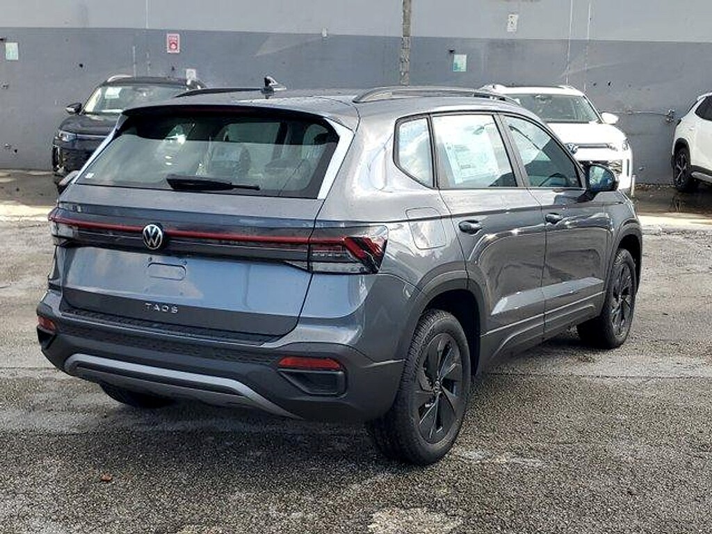 New 2026 Volkswagen Taos 1.5T S SUV