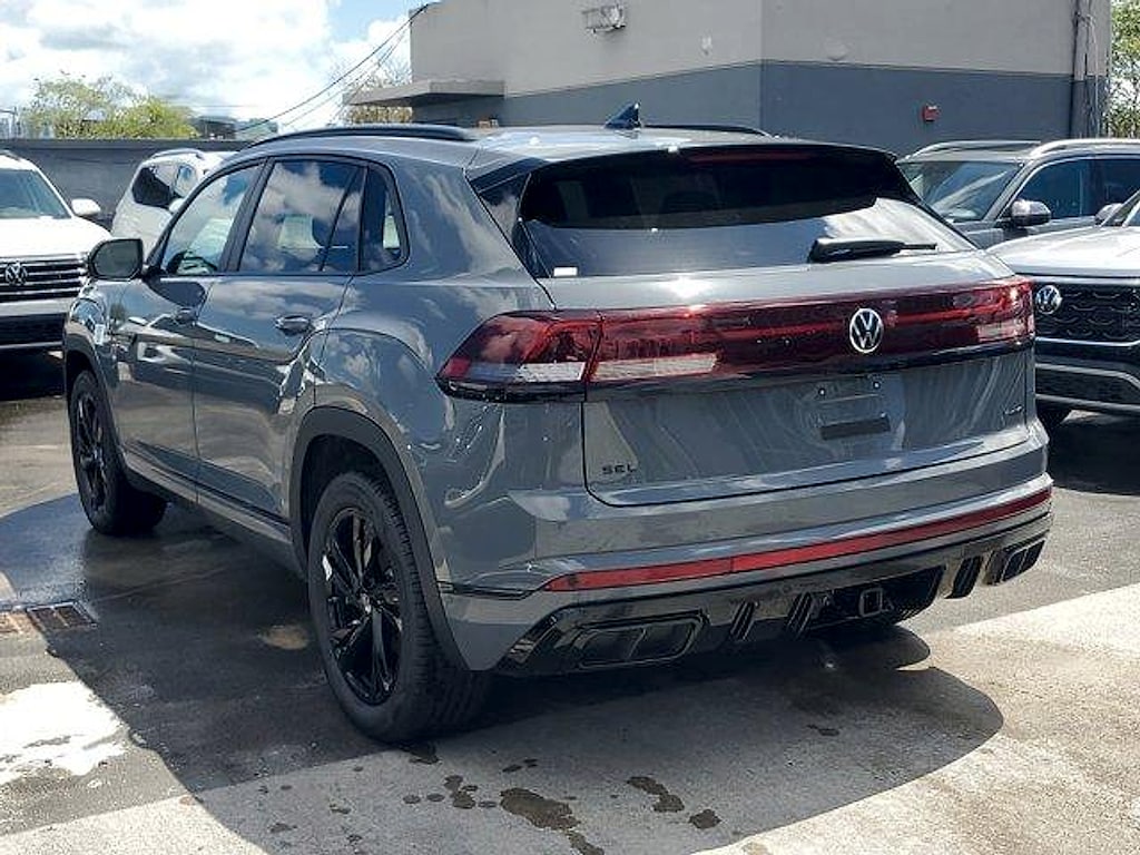 New 2026 Volkswagen Atlas Cross Sport 2.0T SEL R-Line Black SUV