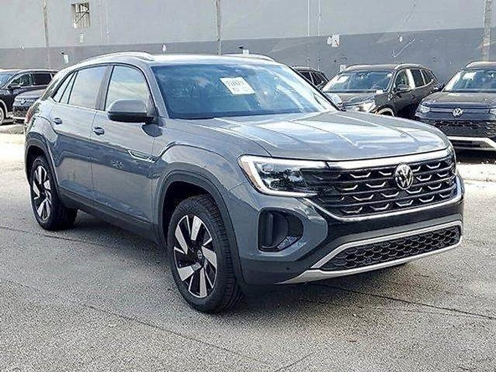 New 2026 Volkswagen Atlas Cross Sport 2.0T SE w/Technology SUV