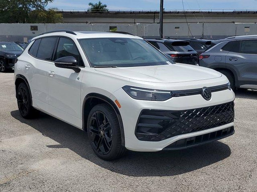 New 2026 Volkswagen Tiguan 2.0T SE R-Line Black SUV