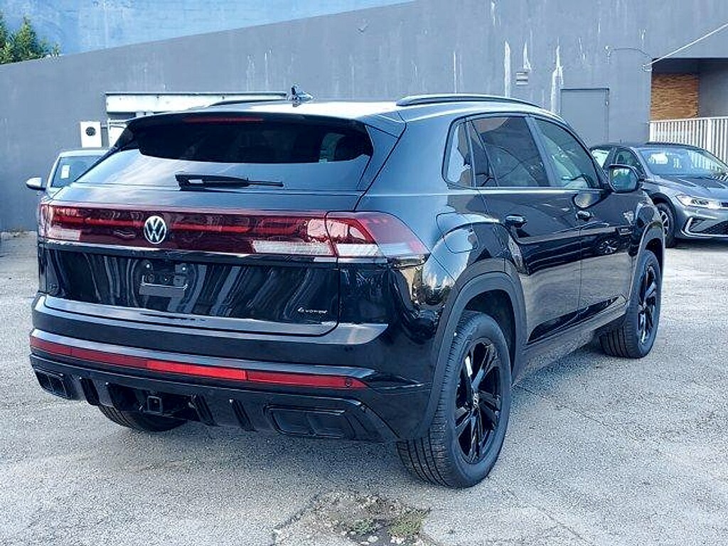 New 2026 Volkswagen Atlas Cross Sport 2.0T SEL R-Line Black SUV