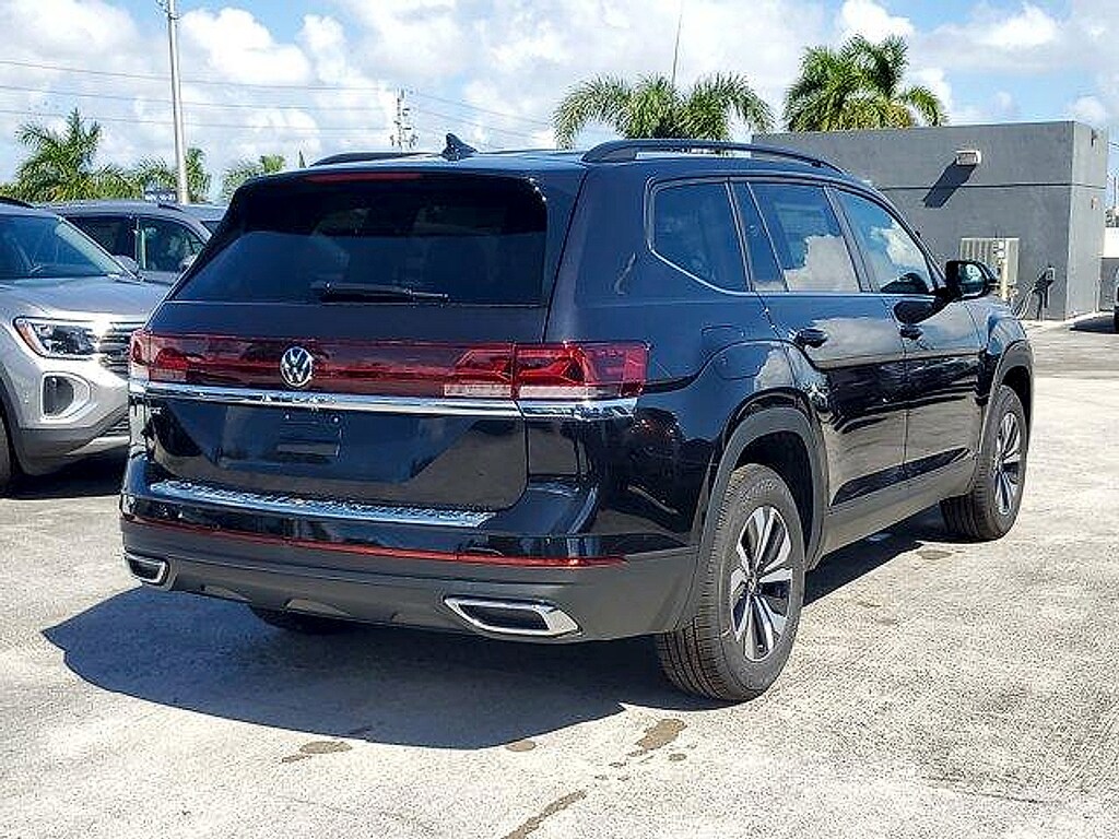 New 2026 Volkswagen Atlas 2.0T SE SUV