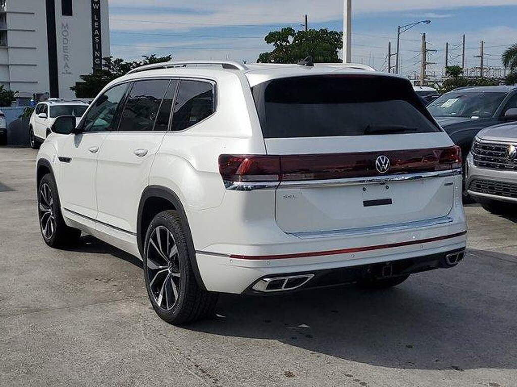 New 2026 Volkswagen Atlas 2.0T SEL Premium R-Line SUV