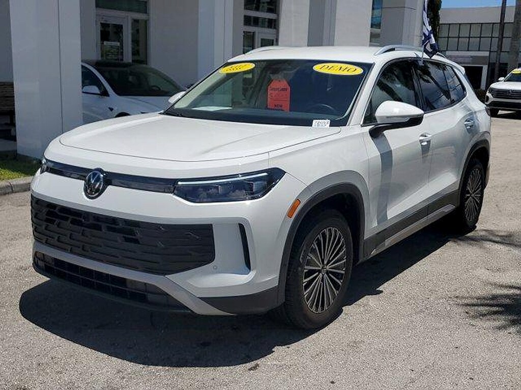New 2025 Volkswagen Tiguan 2.0T S SUV