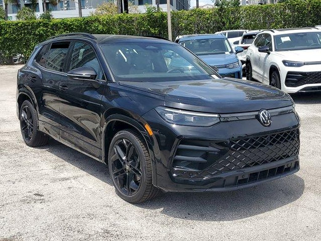 New 2026 Volkswagen Tiguan 2.0T SE R-Line Black SUV