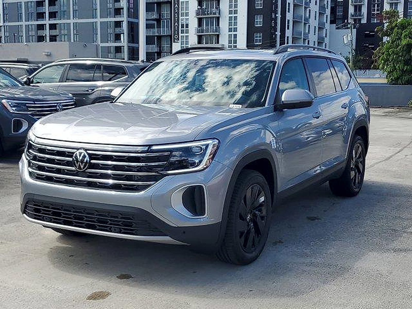2026 Volkswagen Atlas SE w/Tech - Photo 16