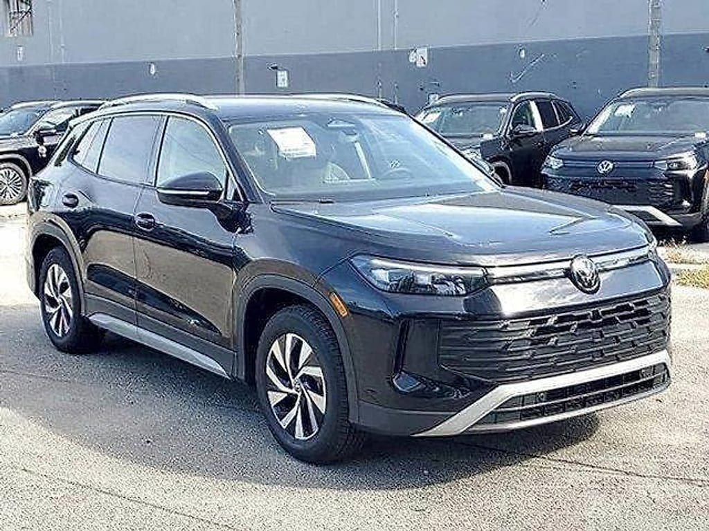 New 2026 Volkswagen Tiguan 2.0T S SUV