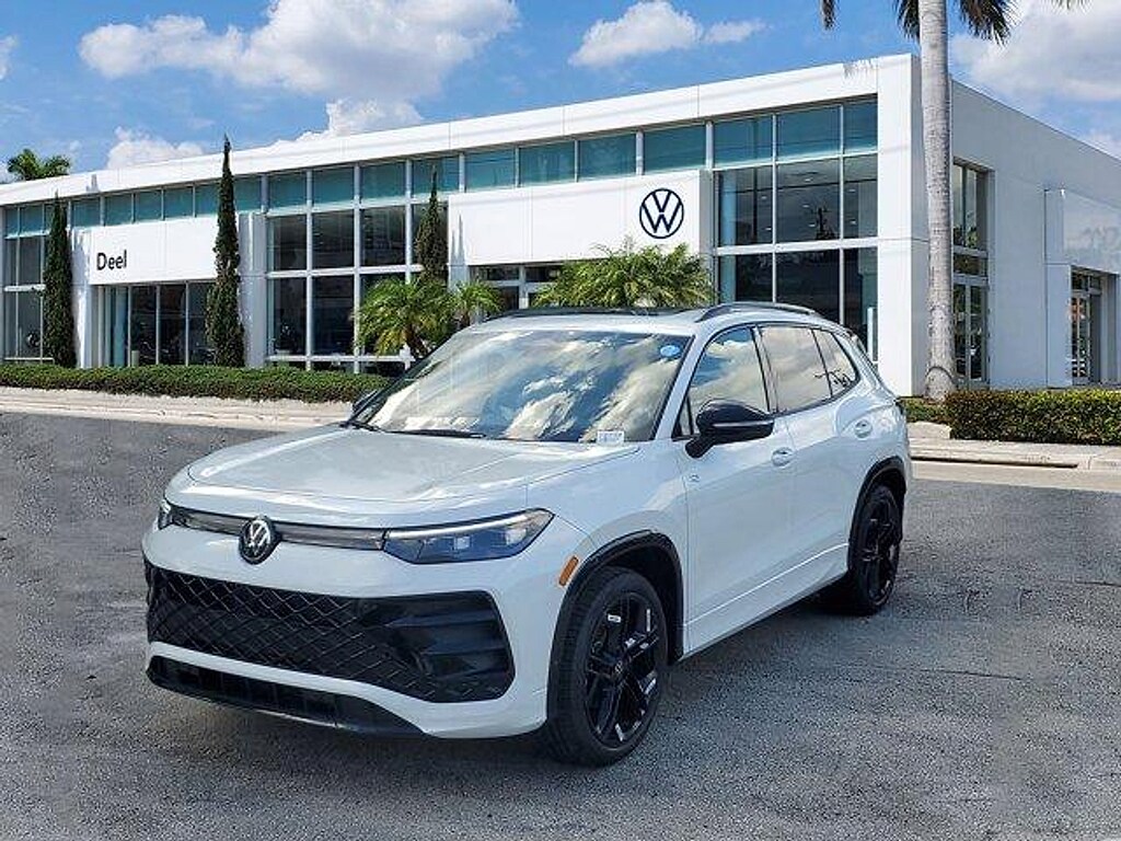 New 2025 Volkswagen Tiguan 2.0T SE R-Line Black SUV
