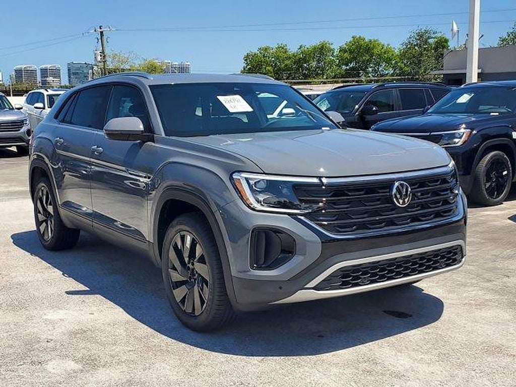 New 2026 Volkswagen Atlas Cross Sport 2.0T SE w/Technology SUV