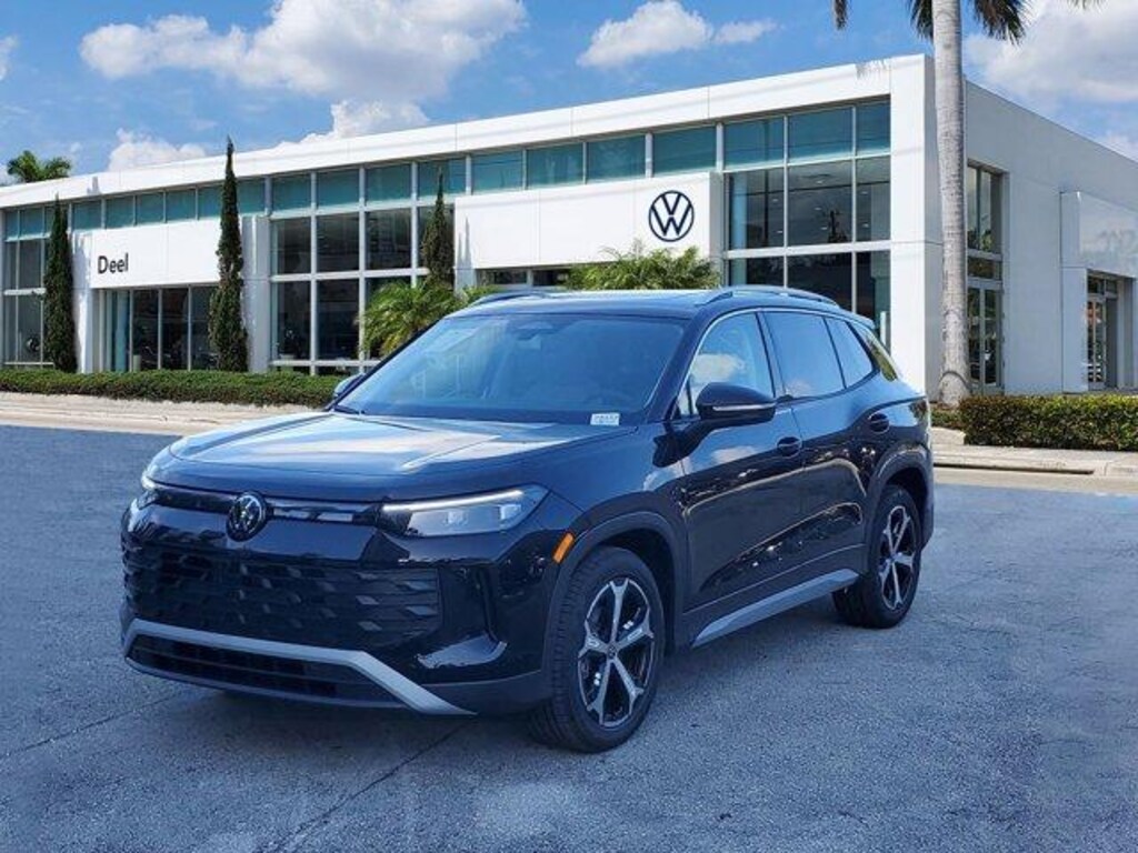 New 2025 Volkswagen Tiguan 2.0T SE SUV