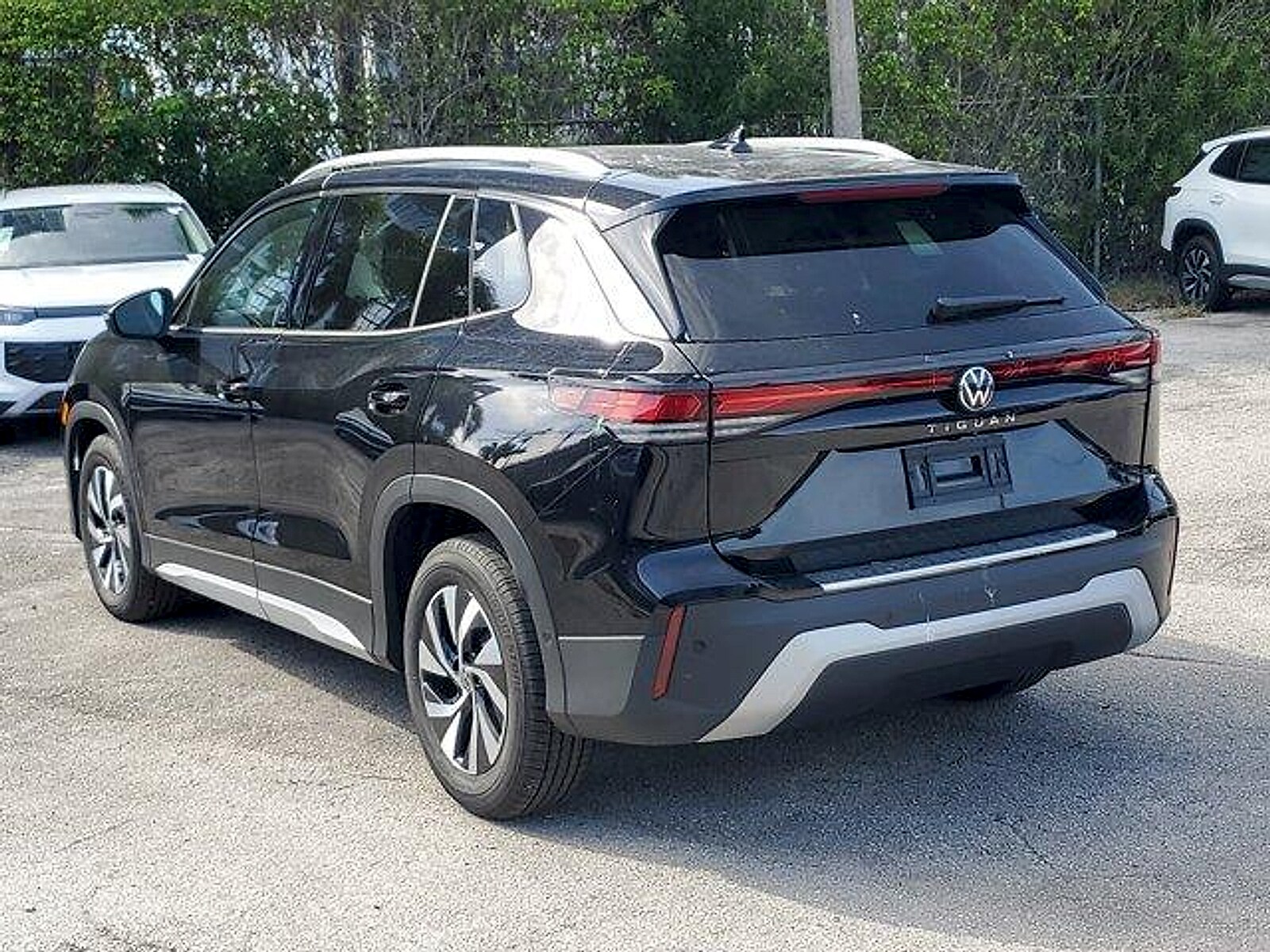 2026 Volkswagen Tiguan S photo 2