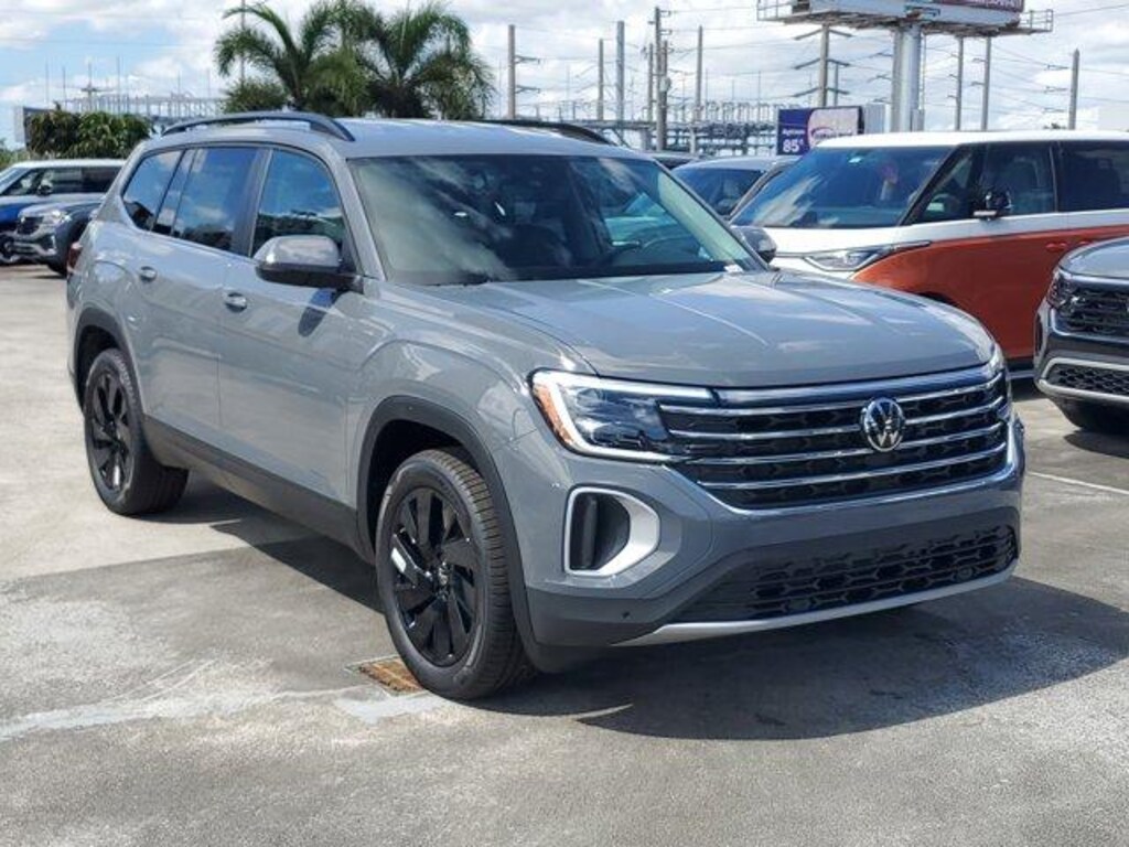 New 2026 Volkswagen Atlas 2.0T SE w/Technology SUV