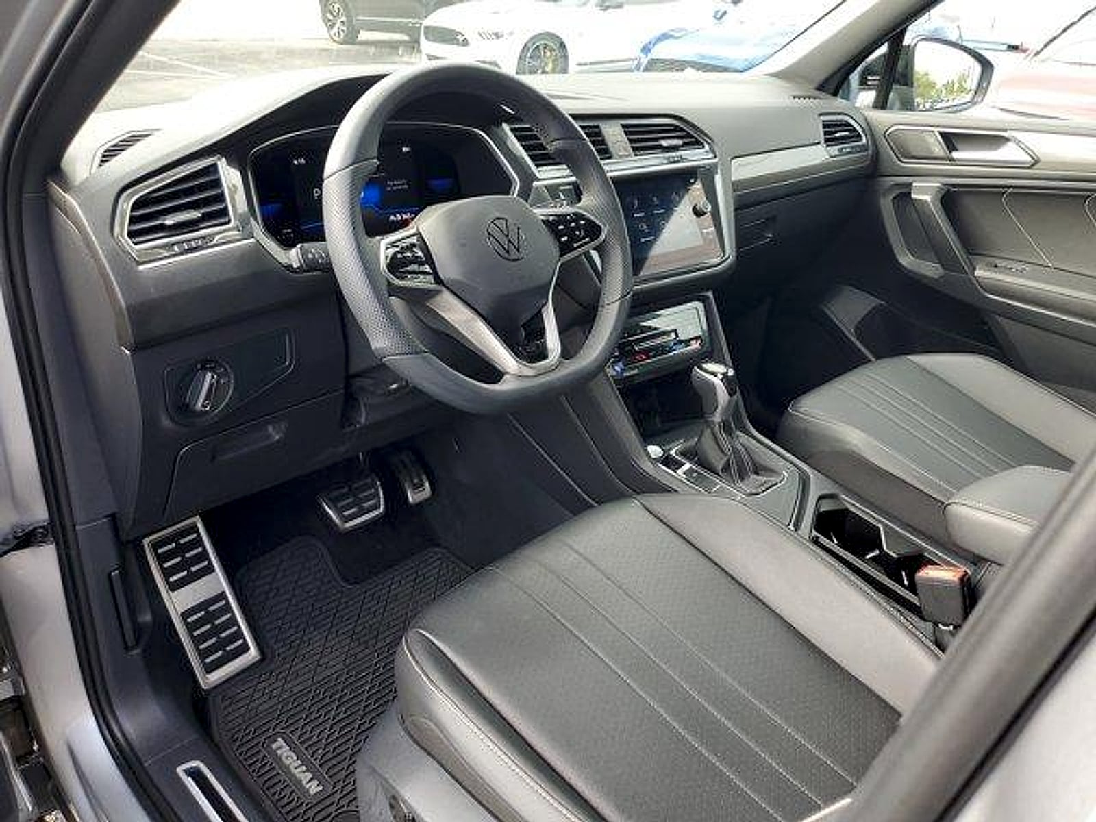 2022 Volkswagen Tiguan SE R-LINE BLACK - Photo 20