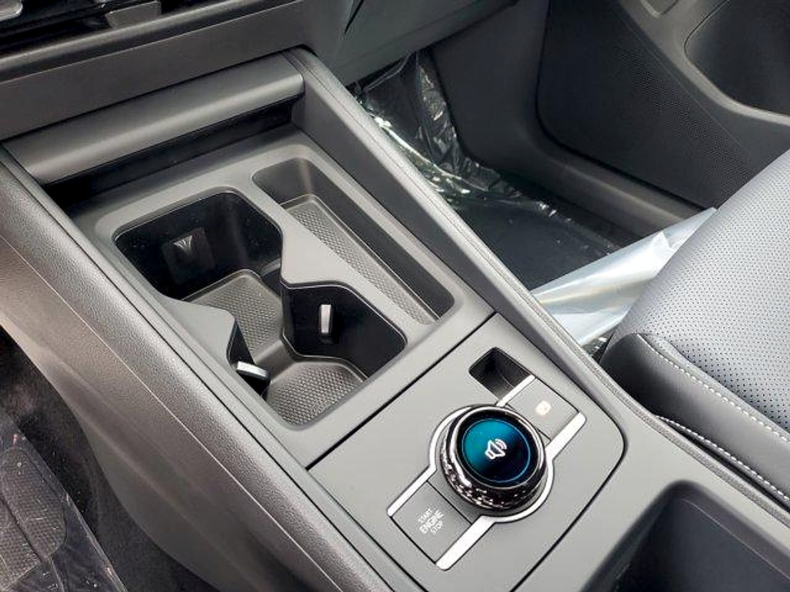 2026 Volkswagen Tiguan SE R-LINE BLACK - Photo 14