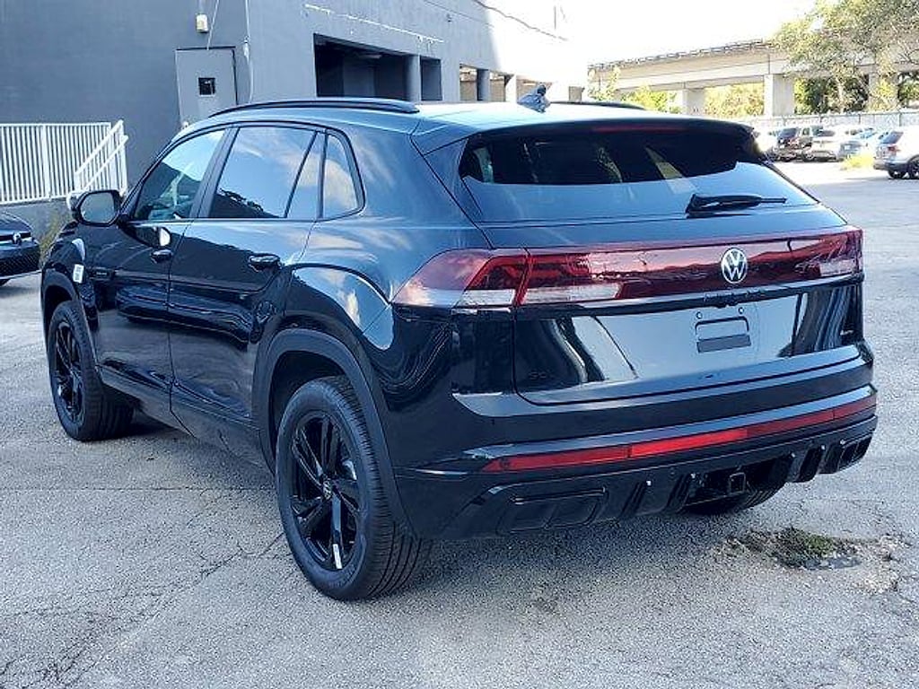 New 2026 Volkswagen Atlas Cross Sport 2.0T SEL R-Line Black SUV