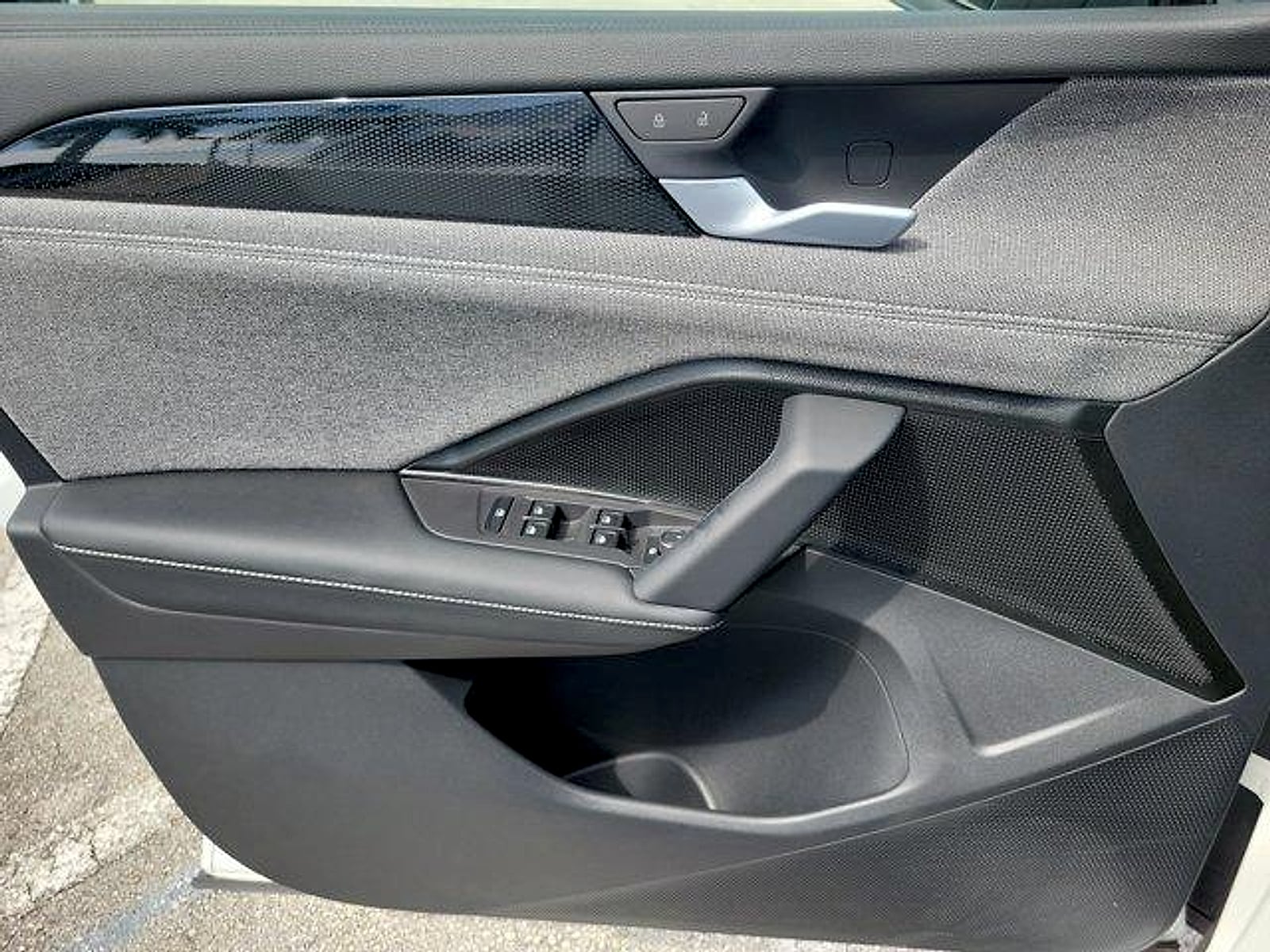 2026 Volkswagen Tiguan S - Photo 11